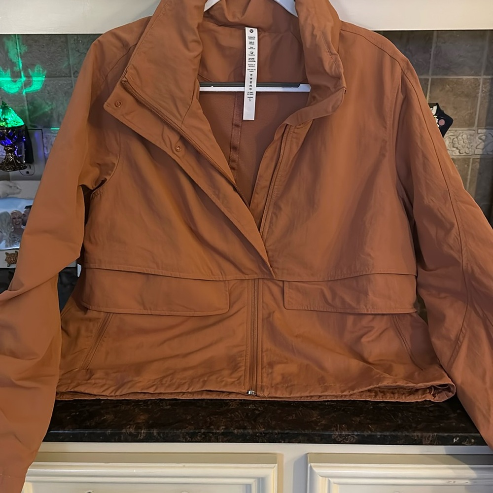 Lululemon Always Effortless Jacket. Size 10